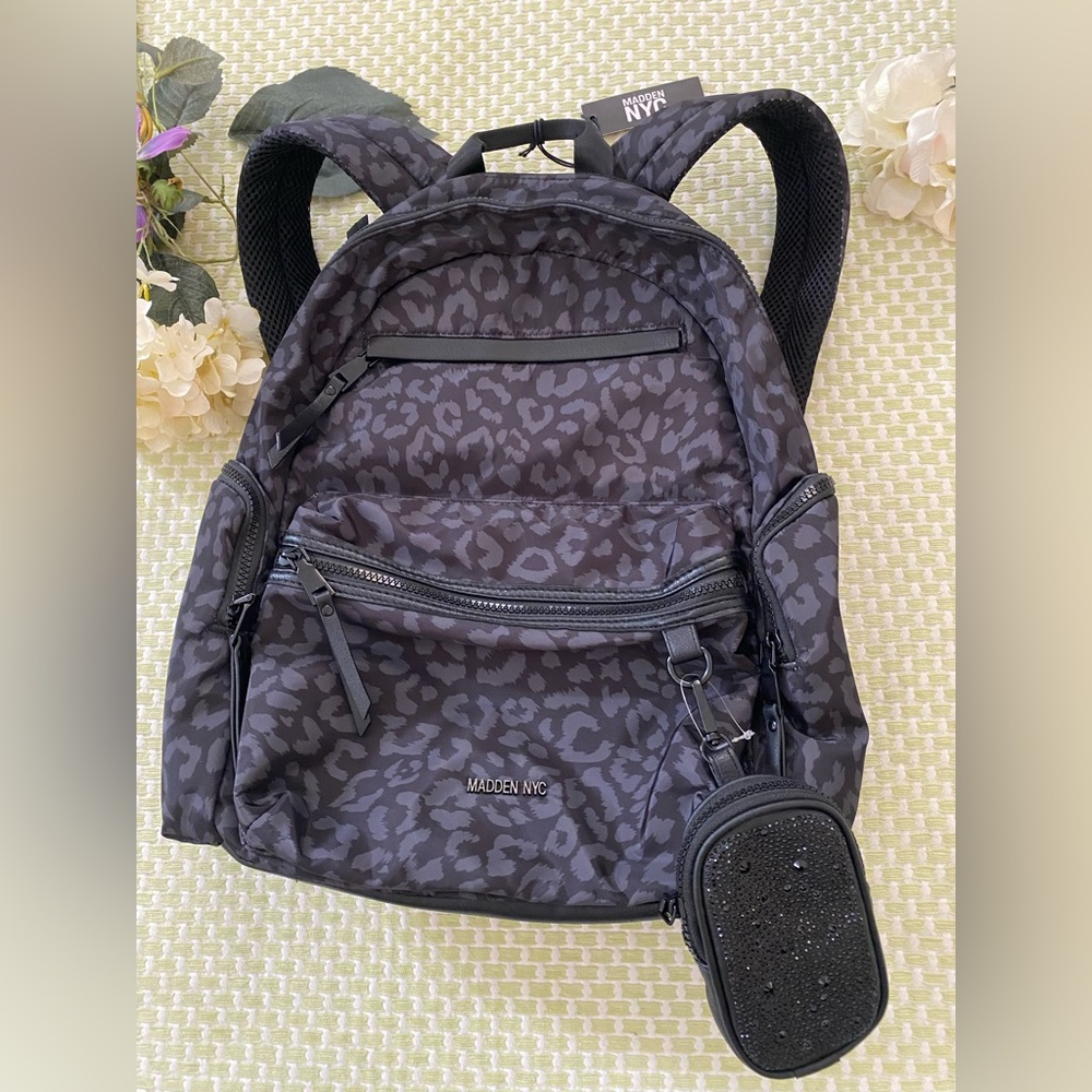 💝Madden NYC Black Leopard Print Backpack - Picture 2 of 5